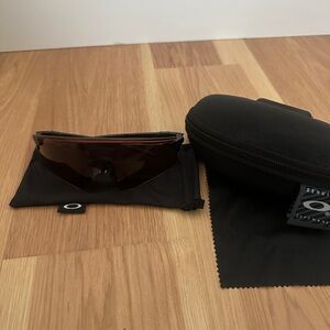 Oakley Men’s Black Sunglasses with rose gold: pink Lens